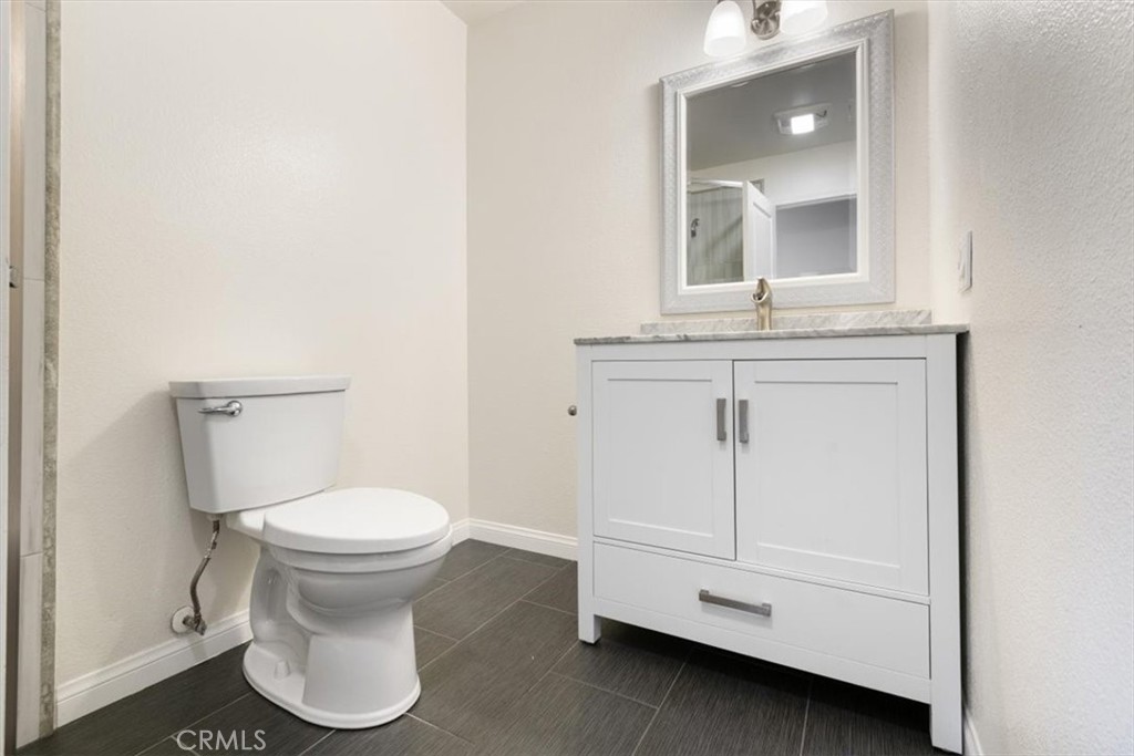 2391 Via Mariposa W 3e Property Photo 38