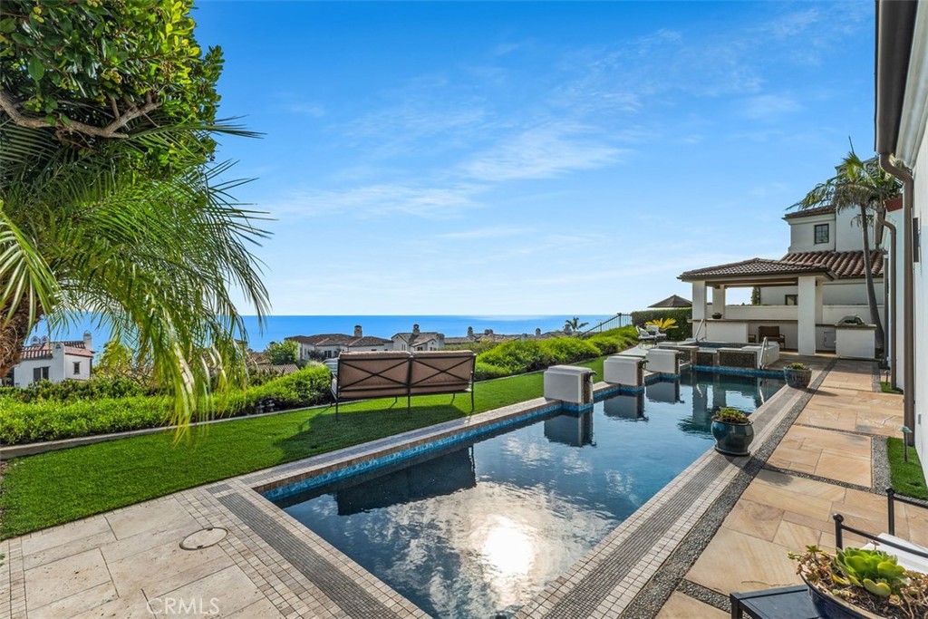 14 Rockshore Property Photo 1