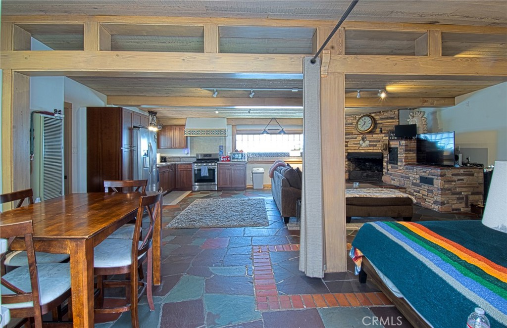 2209 Elden Avenue Property Photo 39