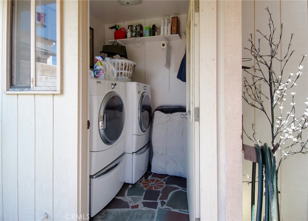 2209 Elden Avenue Property Photo 48