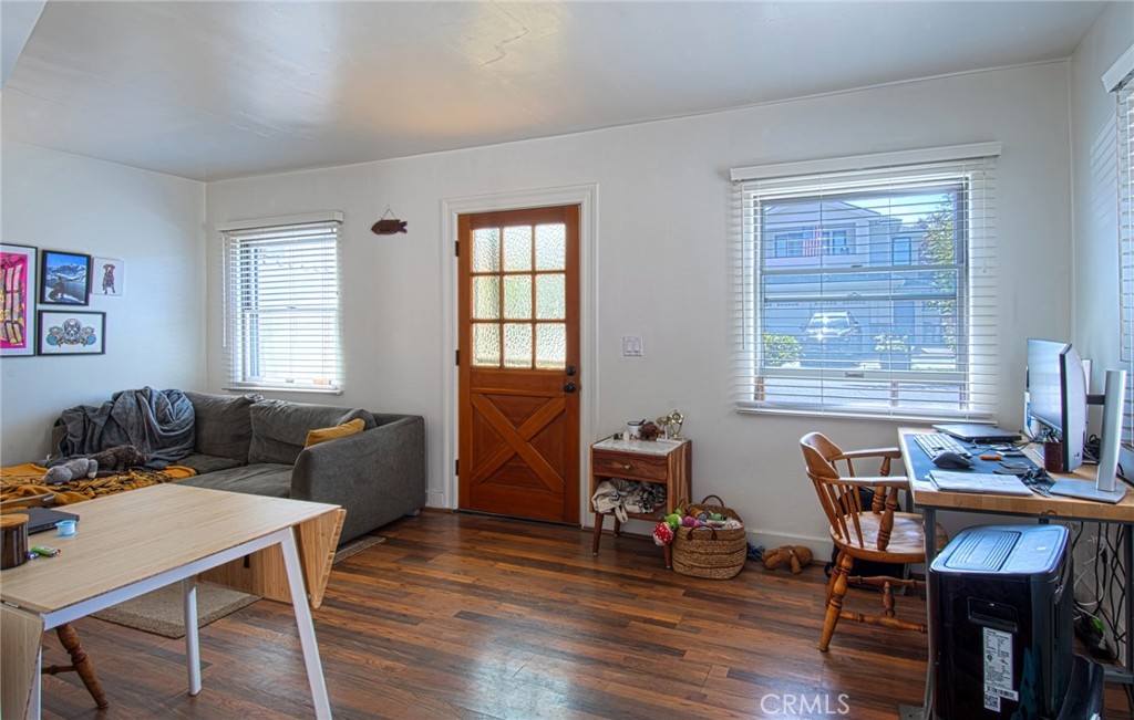 2209 Elden Avenue Property Photo 49