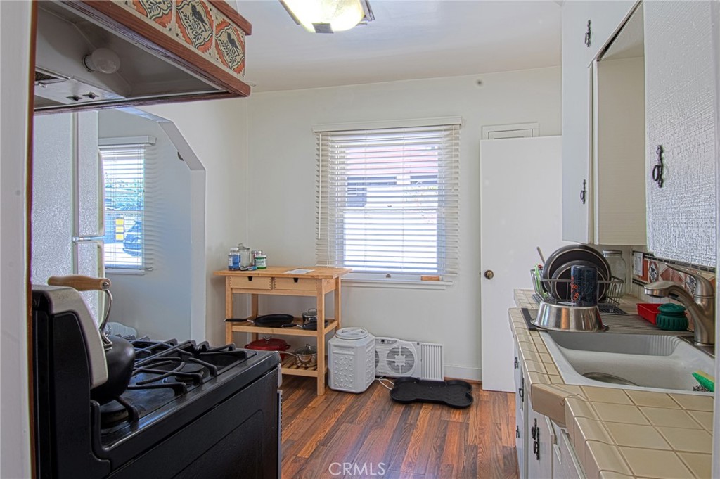 2209 Elden Avenue Property Photo 54
