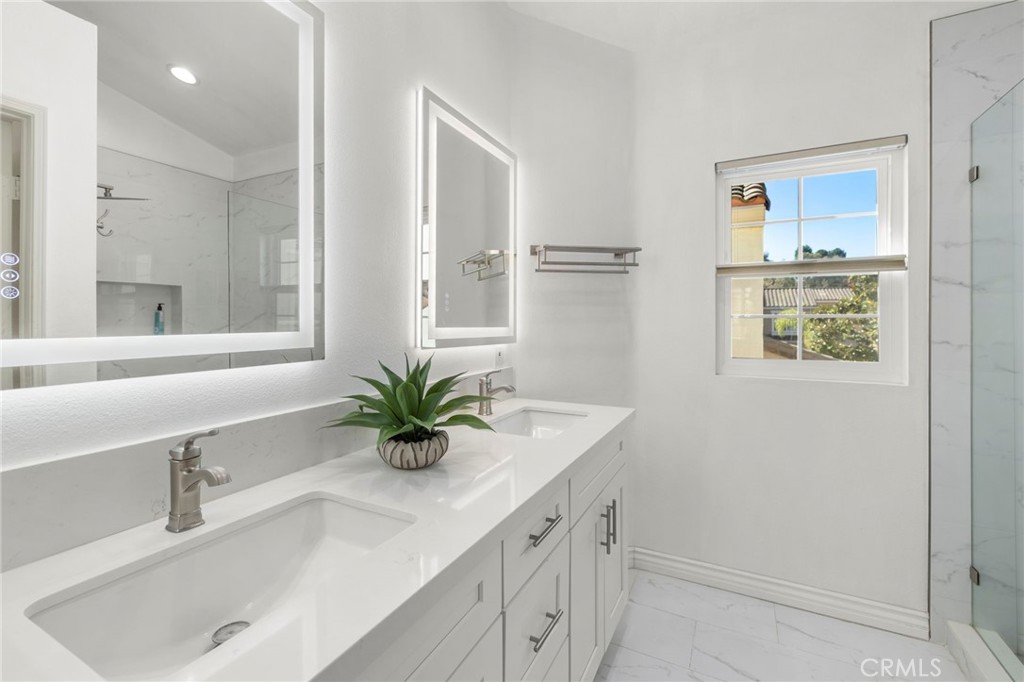154 Chandon Property Photo 11