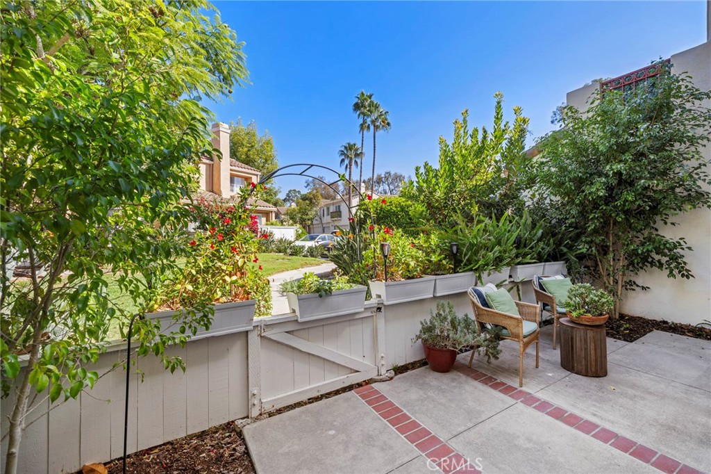 154 Chandon Property Photo 18