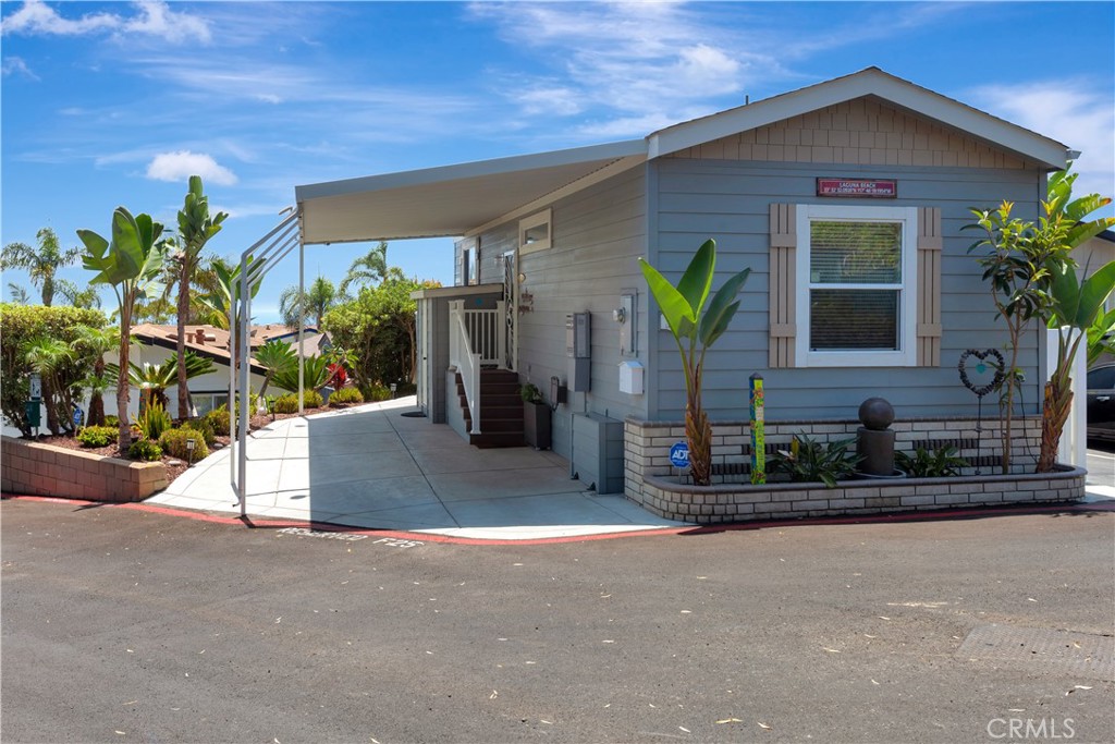 30802 Coast F25 Property Photo 1