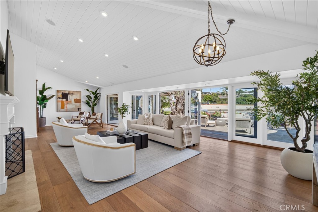 412 Evening Star Property Photo 9