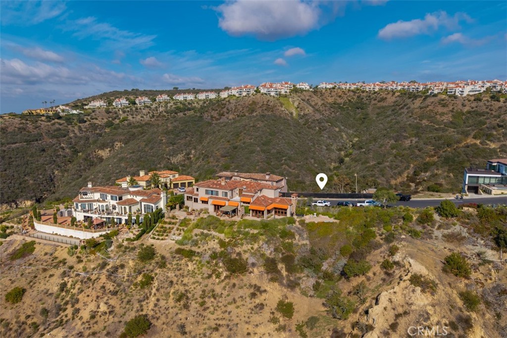 5 Le Conte Property Photo 7