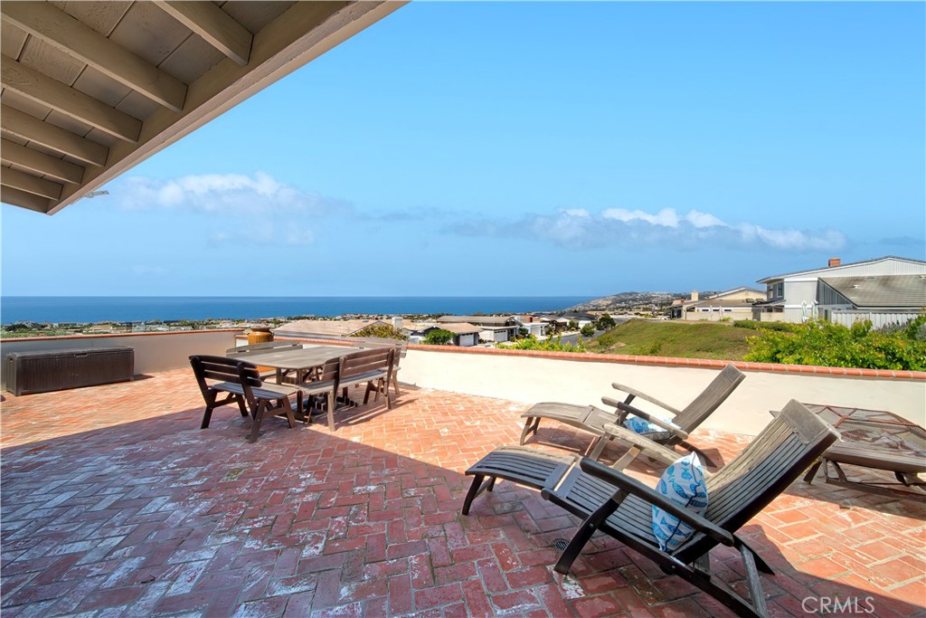 24101 Windward Property Photo 1