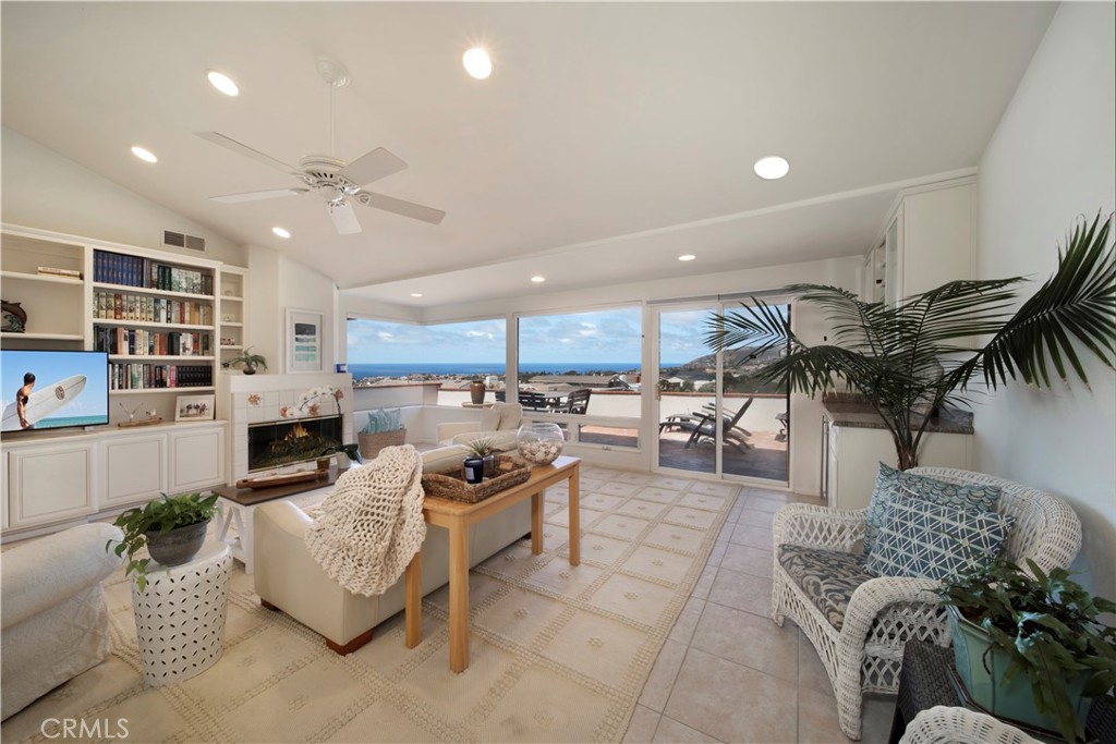 24101 Windward Property Photo 2