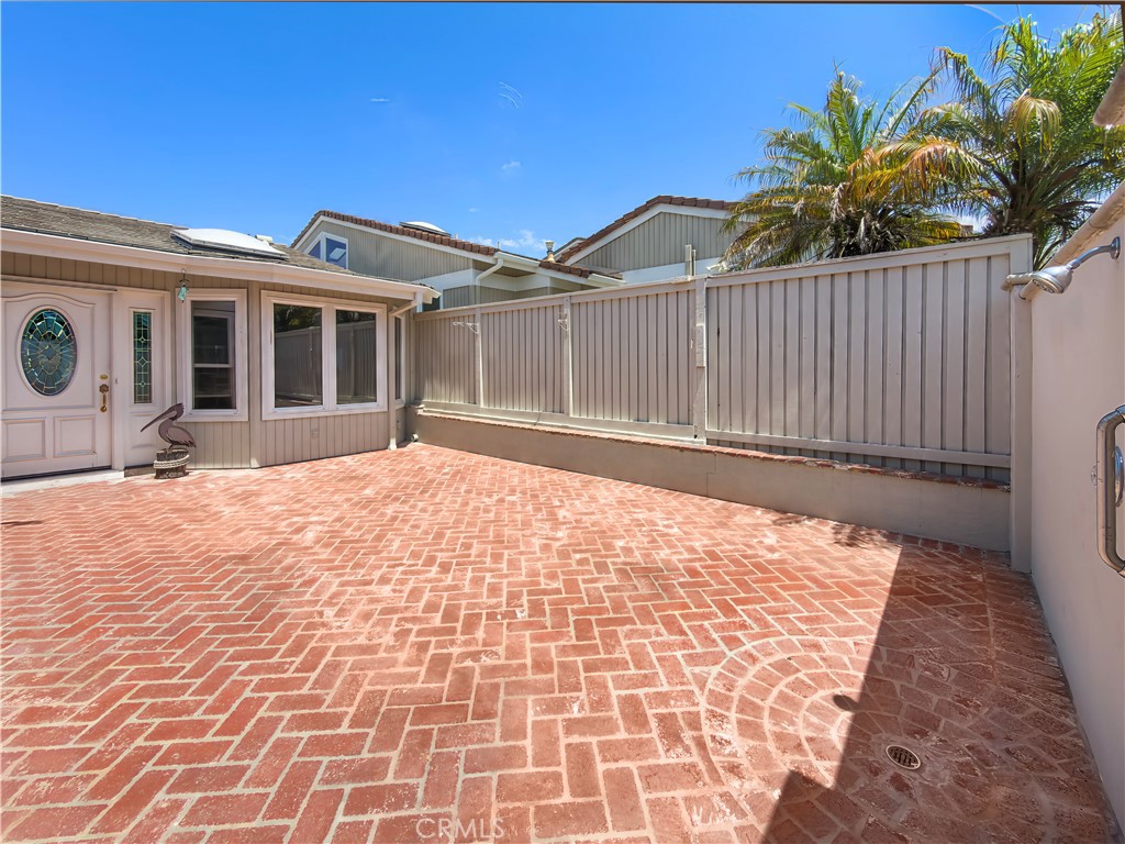 24101 Windward Property Photo 11