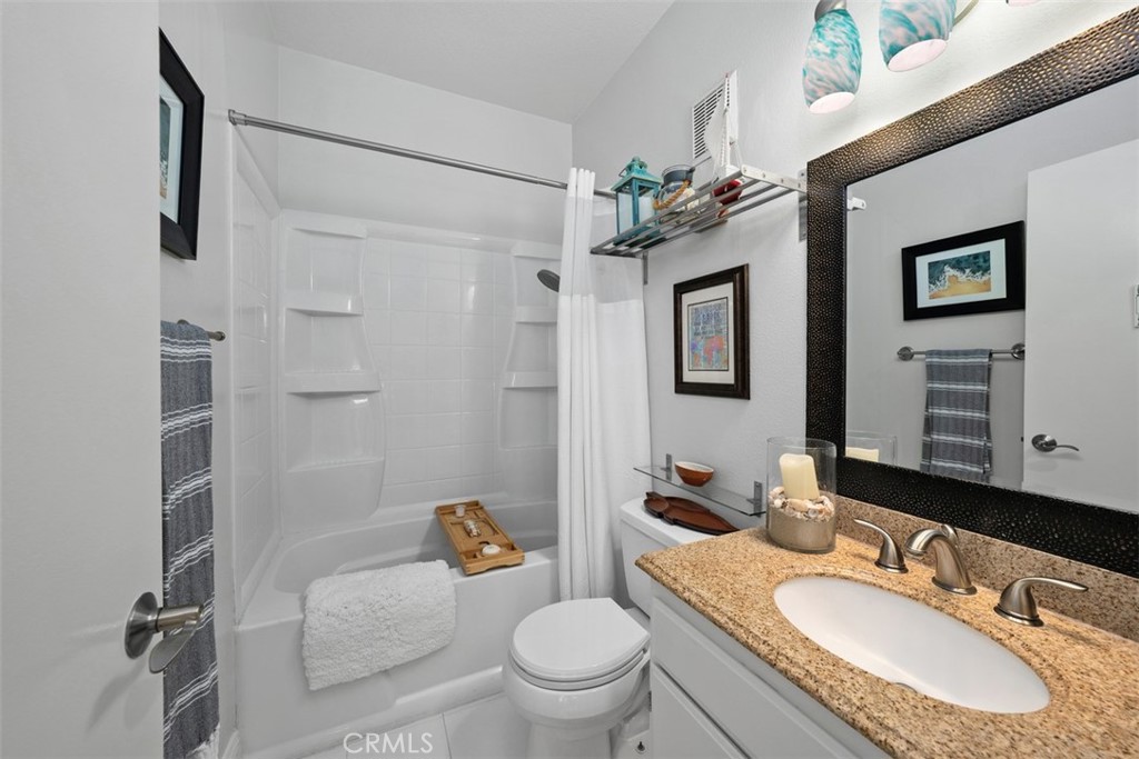 30902 Clubhouse 15b Property Photo 8