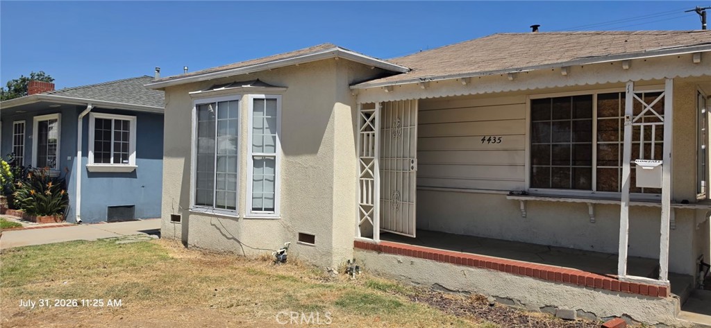 4435 E 60th Street Property Photo 2