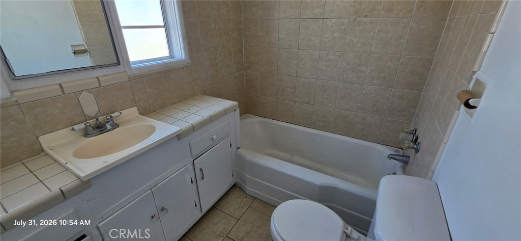4435 E 60th Street Property Photo 7