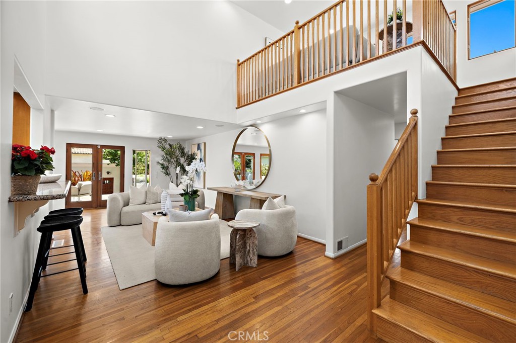 429 Aster Property Photo 5
