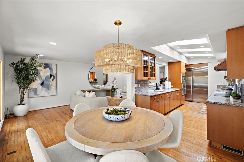 429 Aster Property Photo 8