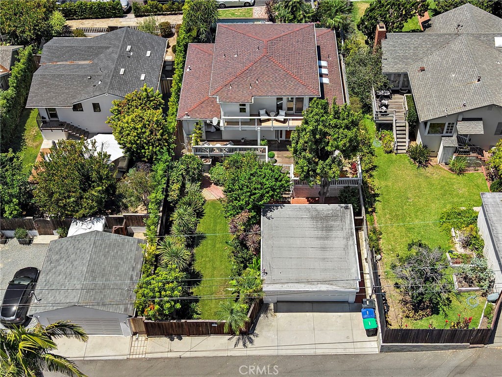 429 Aster Property Photo 34