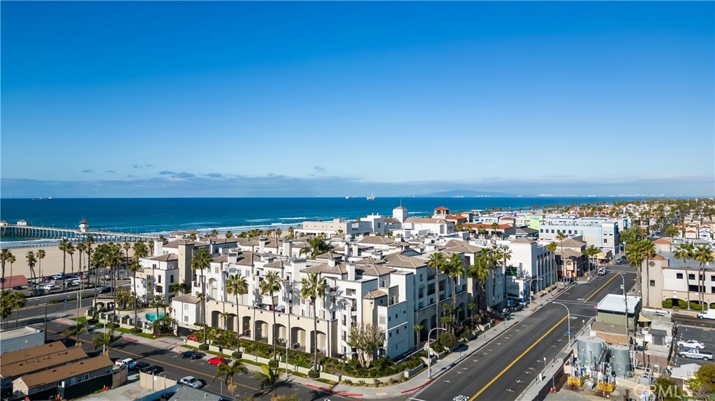200 Pacific Coast Highway M50 Property Photo 2