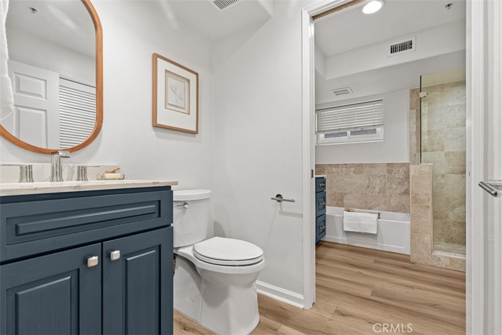 200 Pacific Coast Highway M50 Property Photo 9