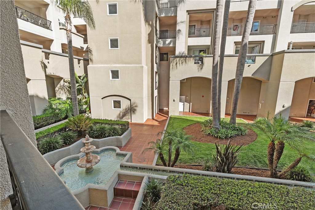 200 Pacific Coast Highway M50 Property Photo 20
