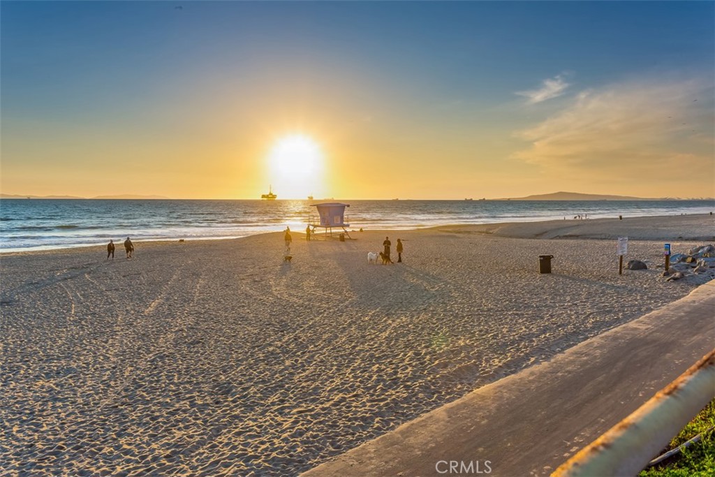 200 Pacific Coast Highway M50 Property Photo 41