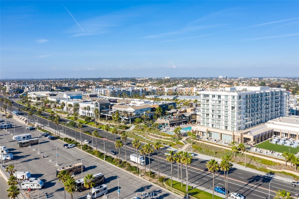 200 Pacific Coast Highway M50 Property Photo 49