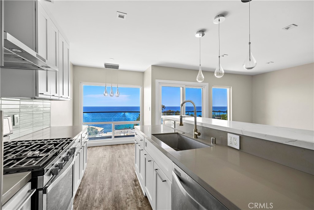 694 N Coast 5 Property Photo 6
