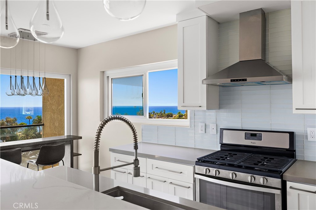 694 N Coast 6 Property Photo 4