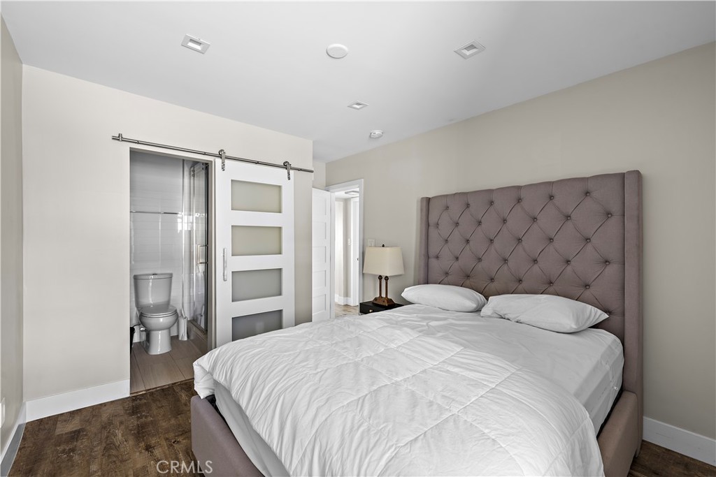 694 N Coast 6 Property Photo 16