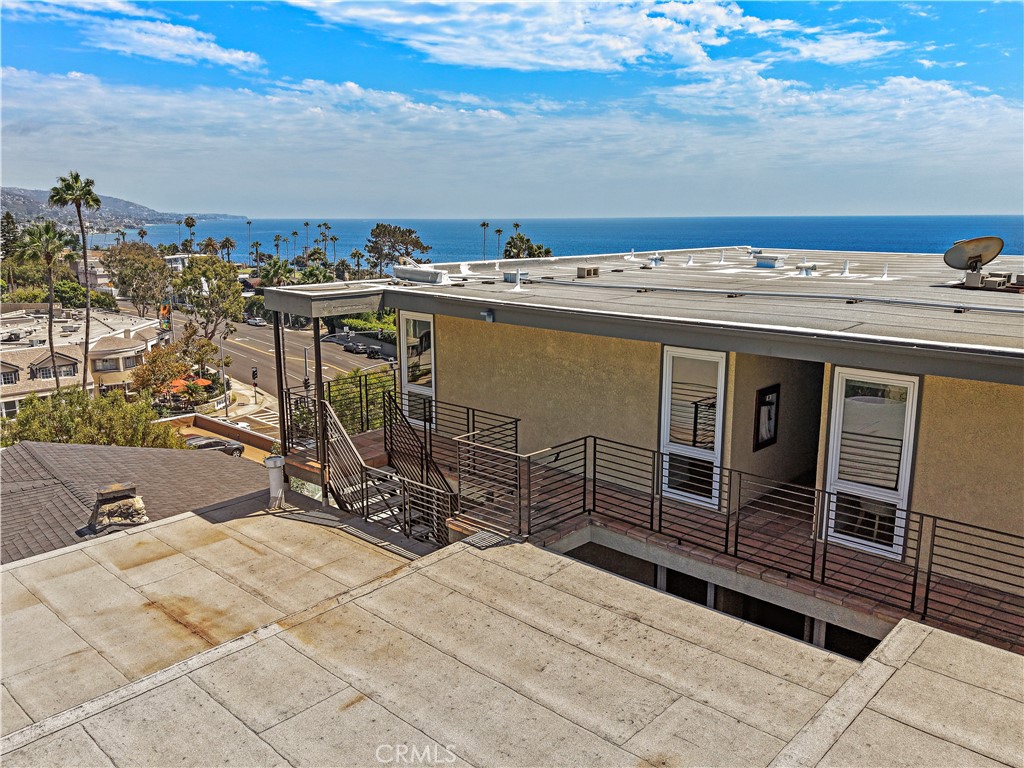 694 N Coast 6 Property Photo 22