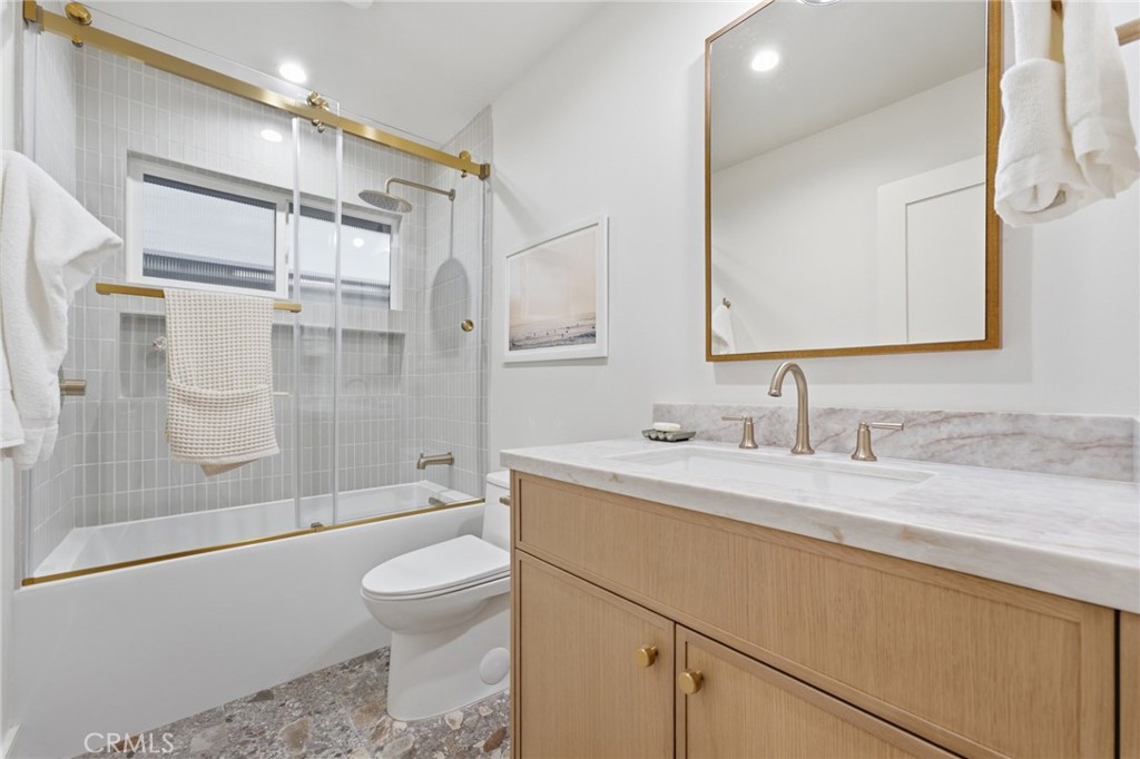 3508 Maple Property Photo 8