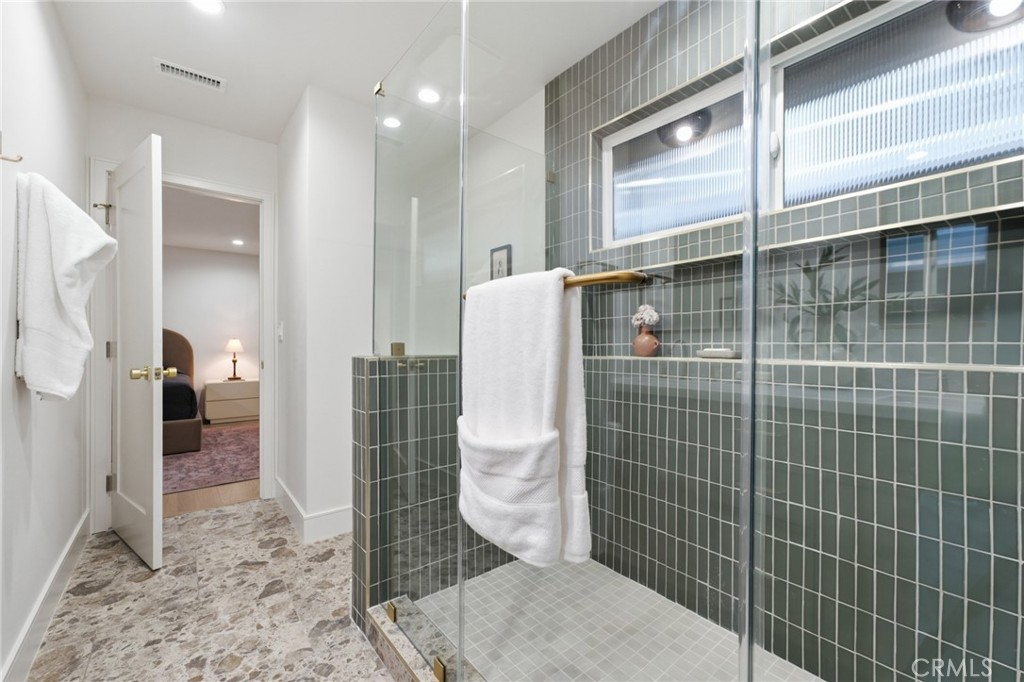 3508 Maple Property Photo 10