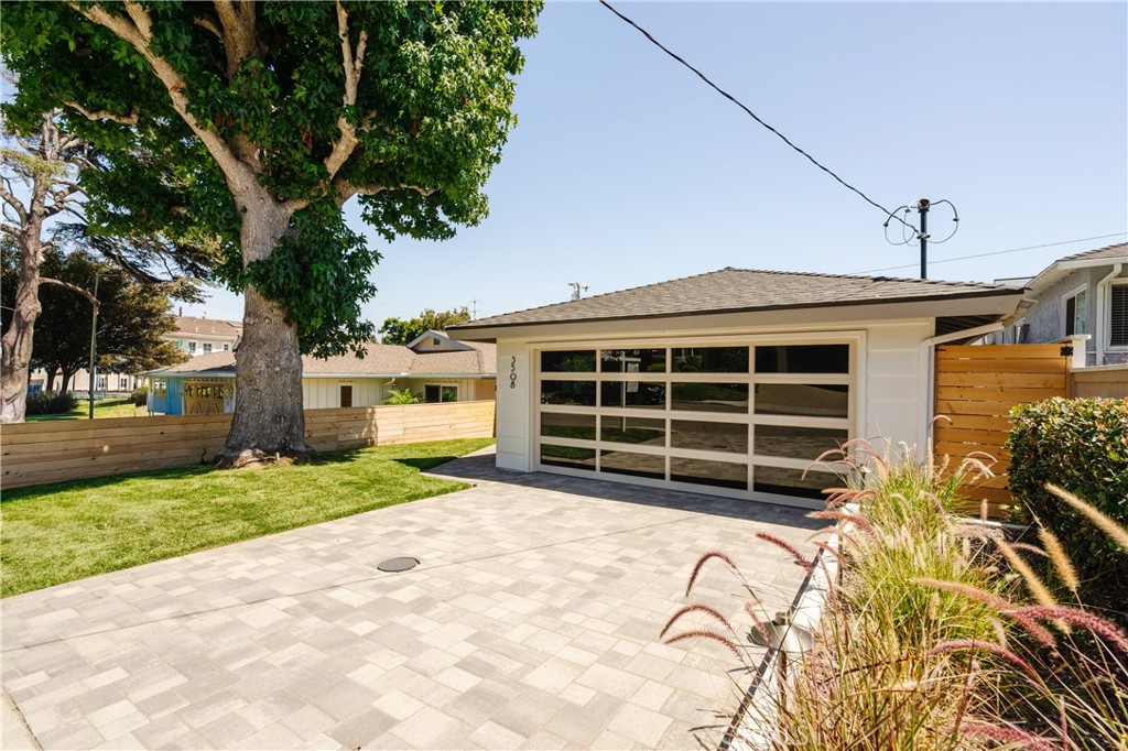 3508 Maple Property Photo 19