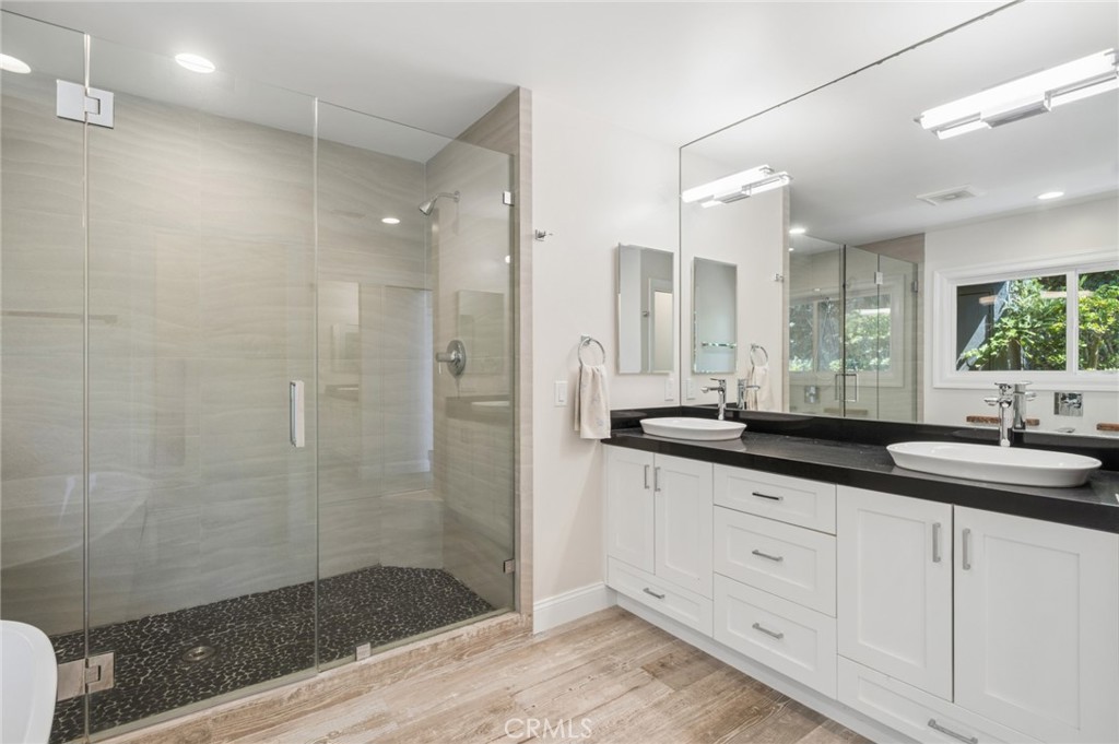 30841 Driftwood Drive Property Photo 19