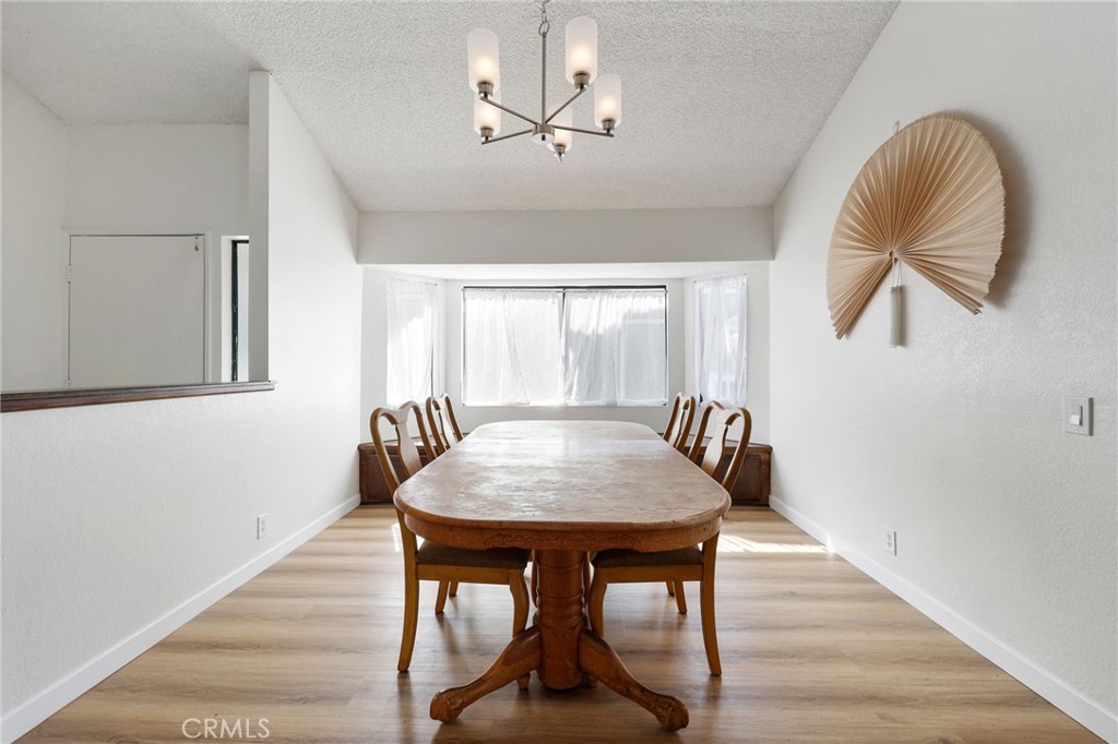 2475 Woodfield Property Photo 25