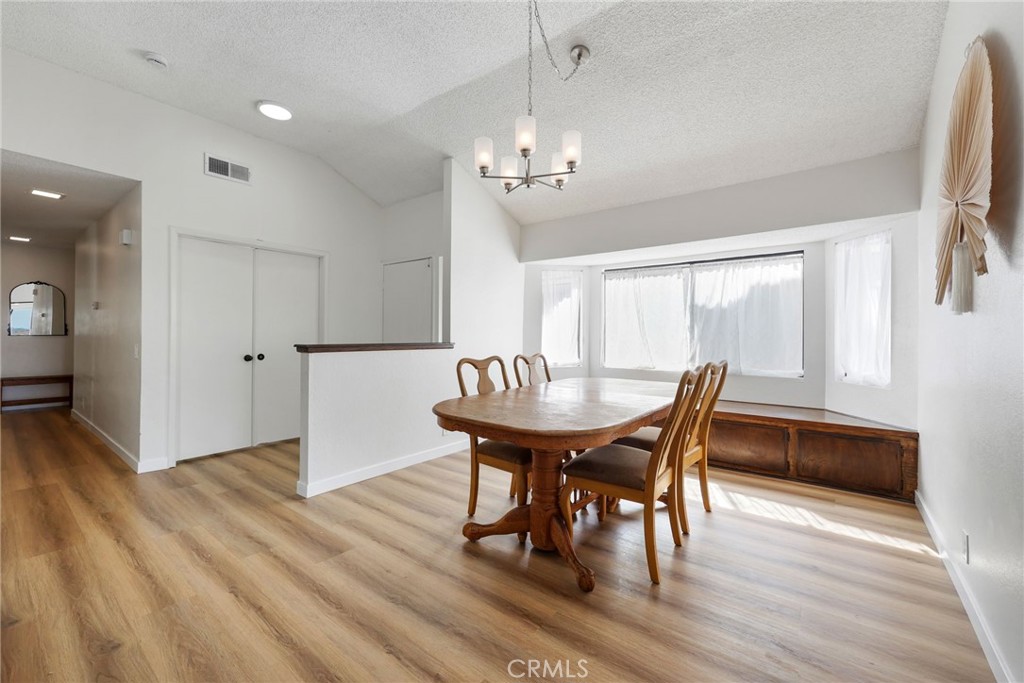2475 Woodfield Property Photo 27
