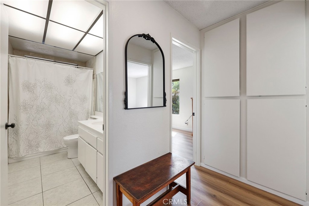 2475 Woodfield Property Photo 33