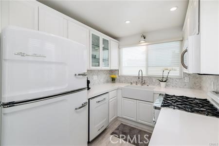 577 Ramona B Property Photo 8