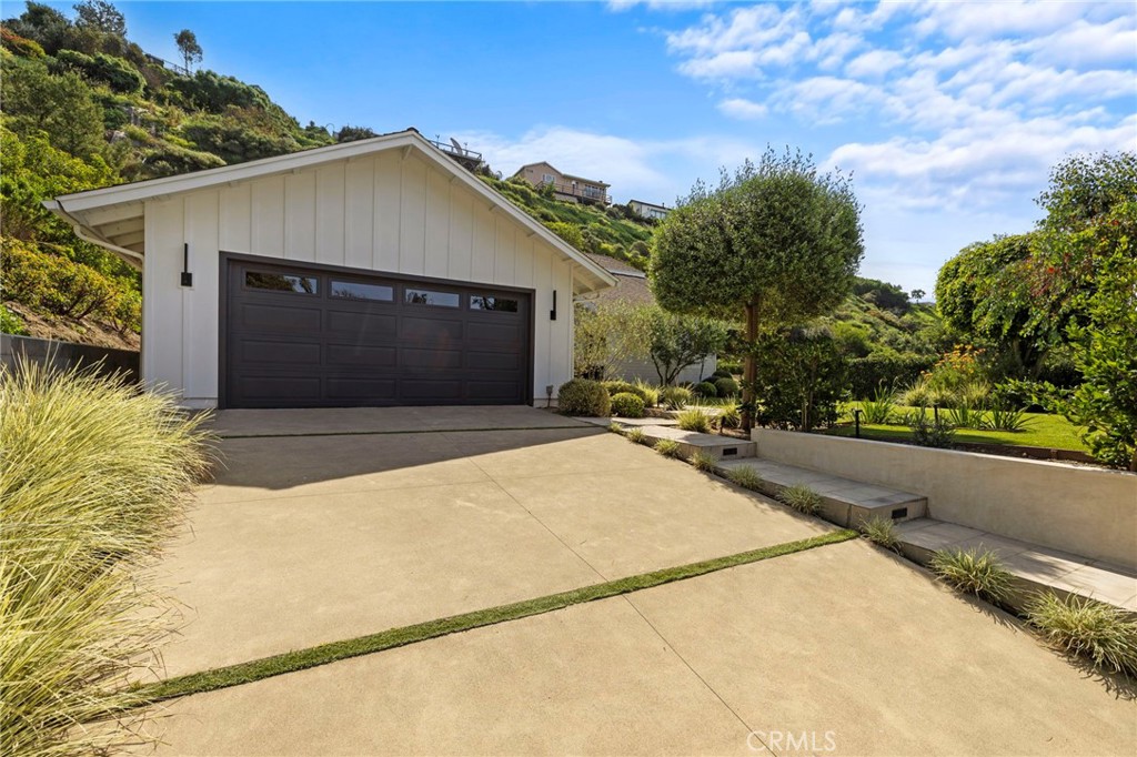 3121 Bern Drive Property Photo 41