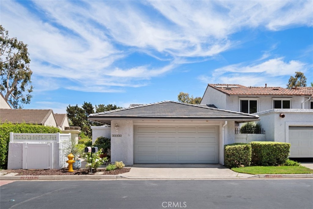 32452 Spyglass Court Property Photo 3