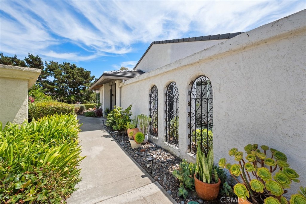 32452 Spyglass Court Property Photo 4