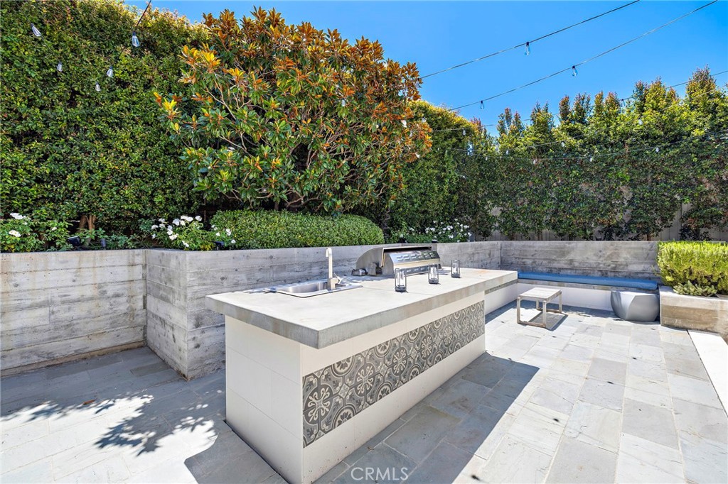 1680 Louise Property Photo 20