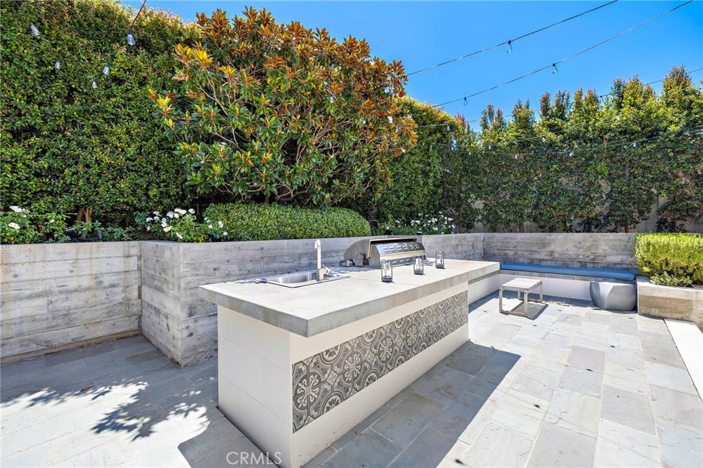 1680 Louise Property Photo 20