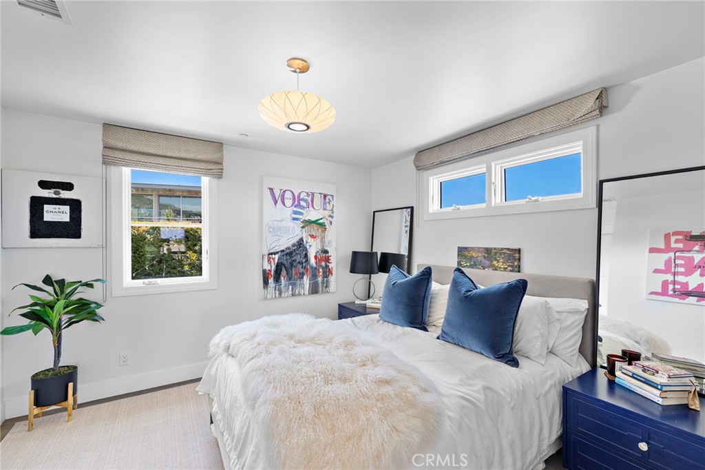 1680 Louise Property Photo 30