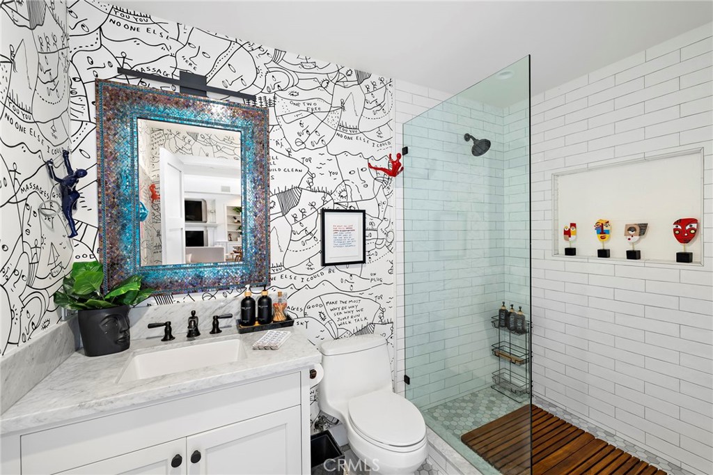 1680 Louise Property Photo 32