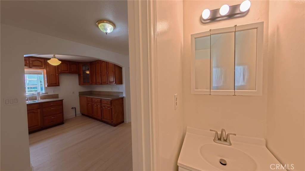300 N Carmelo Property Photo 12