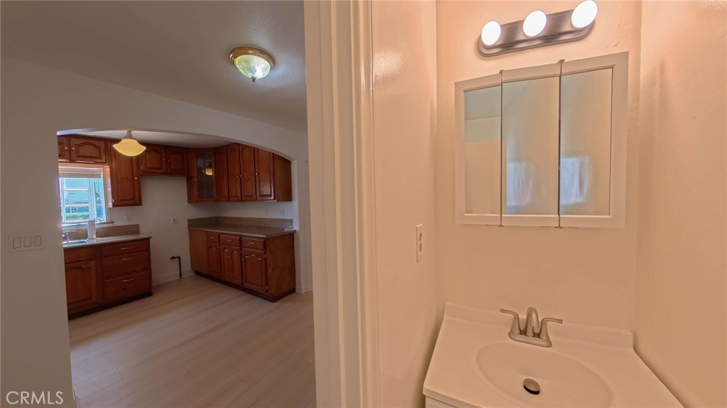 300 N Carmelo Property Photo 12