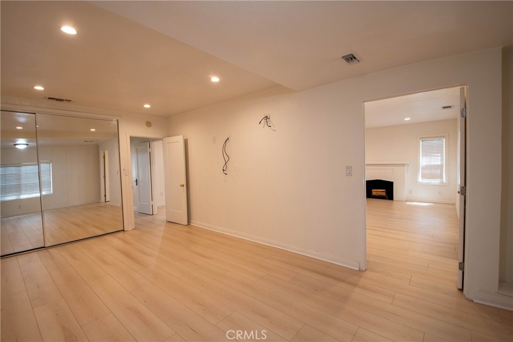 300 N Carmelo Property Photo 15