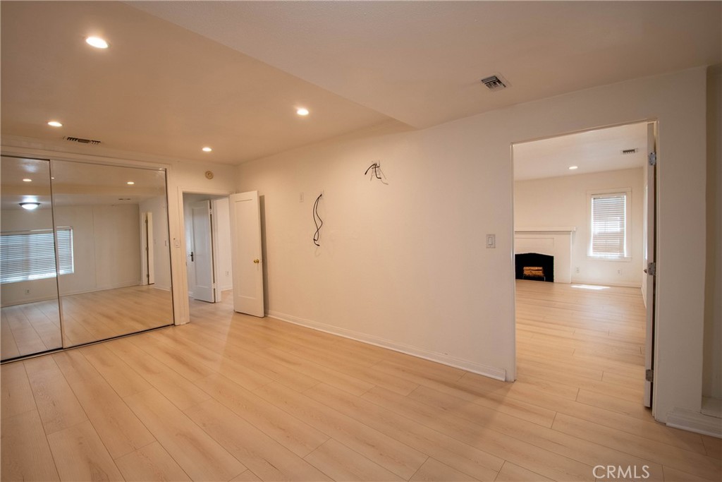 300 N Carmelo Property Photo 15