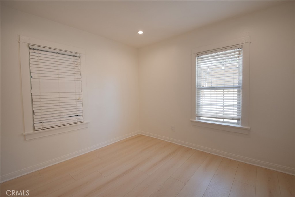 300 N Carmelo Property Photo 16