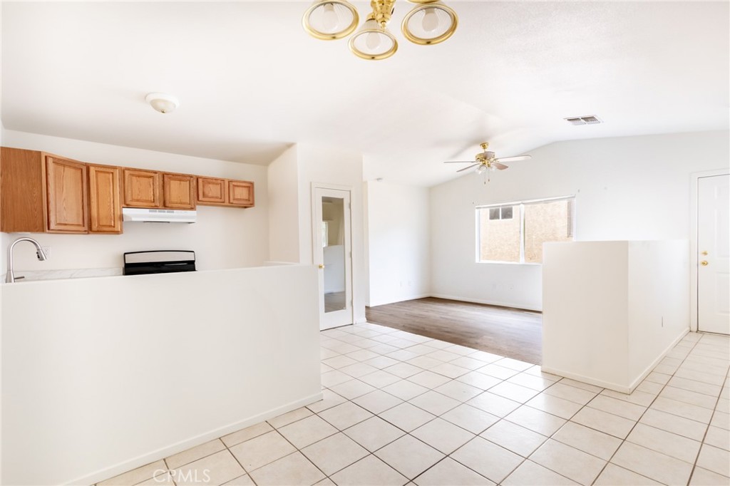 7221 Murray Property Photo 8